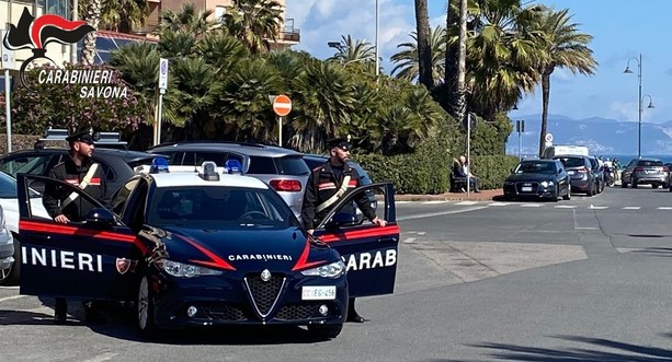 Albenga, un arresto per furto