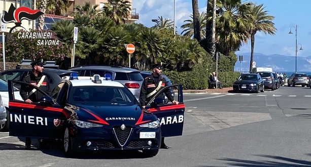 Albenga, maxi operazione antidroga: dieci arresti