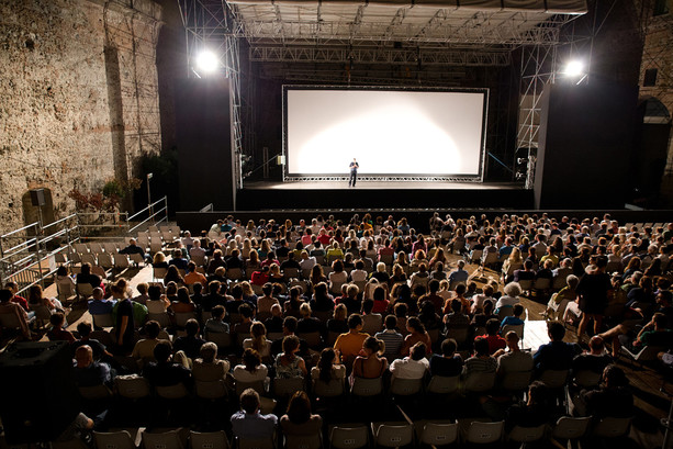 Cinema in fortezza, teatro e musica: l'estate delle Officine Solimano