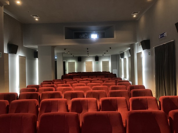 Bucci, più poltrone che al cinema