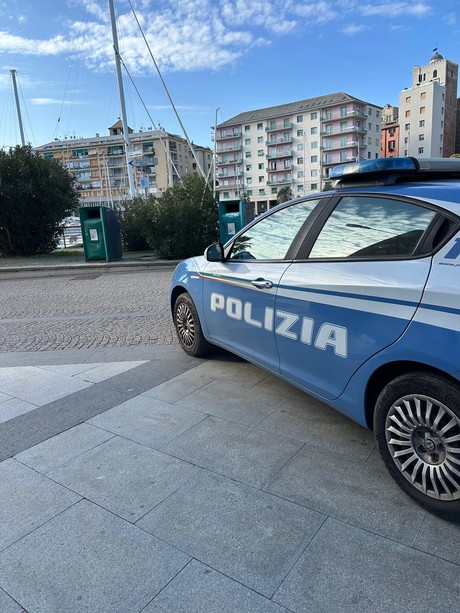 Controlli in porto, un arresto