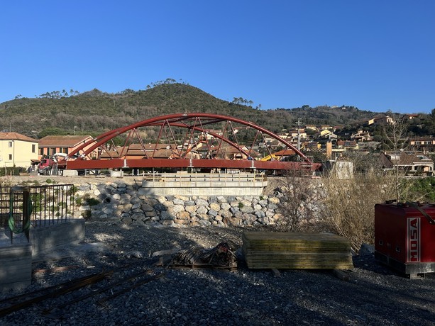 Garlenda, ecco il nuovo ponte in Villafranca